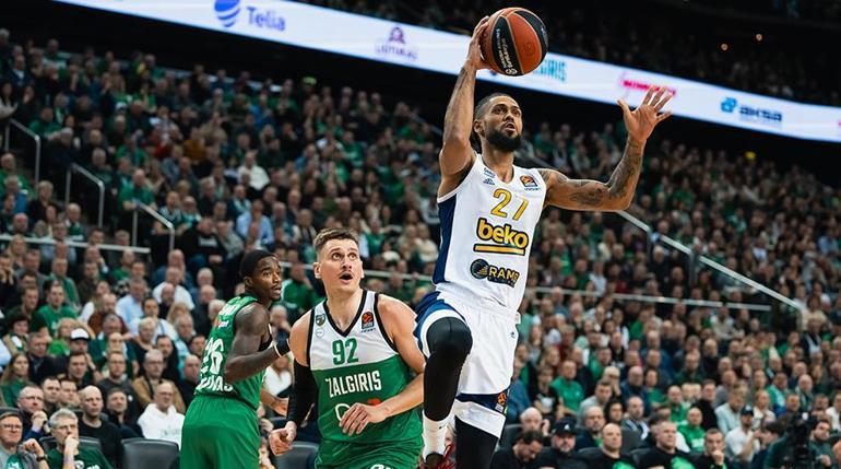 (ÖZET) Zalgiris Kaunas - Fenerbahçe Beko maç sonucu: 98-75 | Jasikevicius döneminin ilk deplasman yenilgisi! 4 (ÖZET) Zalgiris Kaunas - Fenerbahçe Beko maç sonucu: 98-75 | Jasikevicius döneminin ilk deplasman yenilgisi
