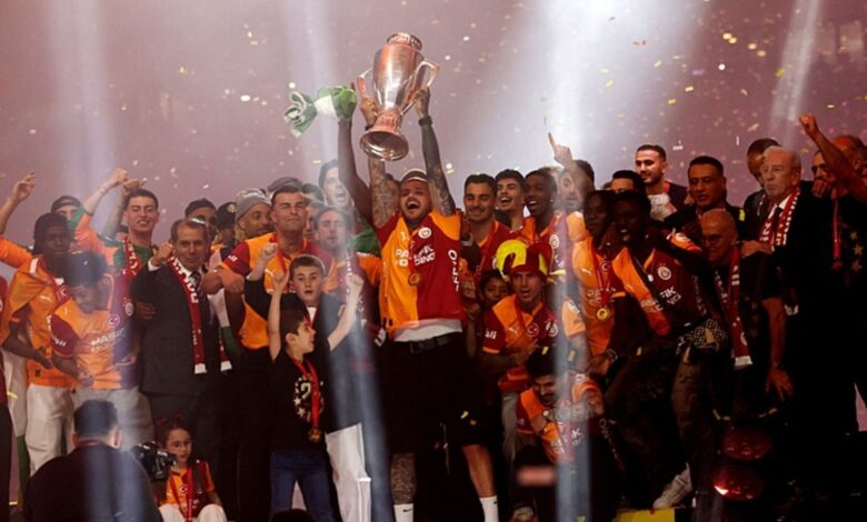 Şampiyon Galatasaray kupasına kavuştu! İşte RAMS Park'taki kutlamalardan çok özel görüntüler... 1 haber 87996