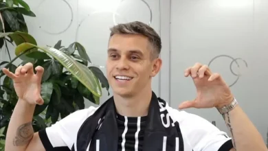 Beşiktaş'ın yeni transferi Trossard İstanbul'da! 6 haber 16103