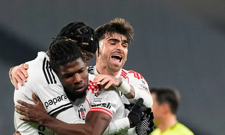 TRANSFER HABERİ - Fenerbahçe eski Beşiktaşlı yıldızla anlaşma sağladı! 1 haber 58425