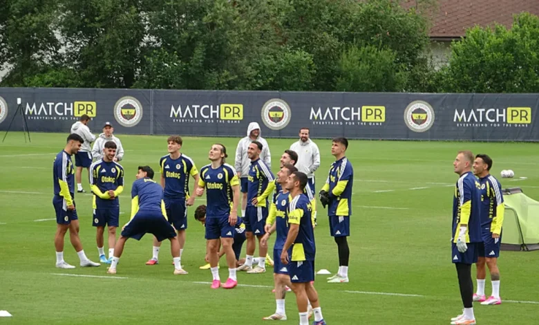 Fenerbahçe'nin yıldızına Komşu'dan sürpriz talip! Bu kez bonservisiyle ayrılacak 1 haber 94977